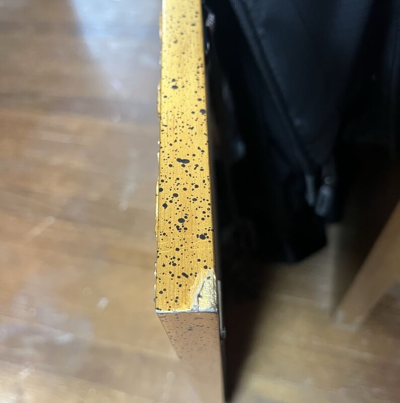 金箔の額縁の傷補修をしました！札幌市、北広島市近郊、石狩市近郊で承っております。