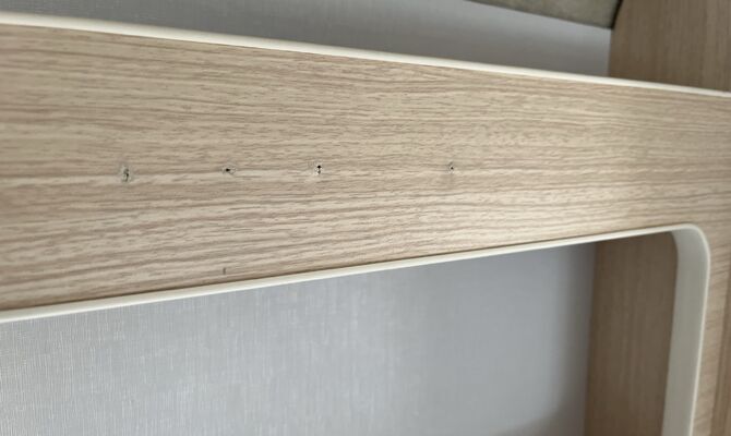 キャンピングカーの壁のビス穴補修はトータルリペアくさかにお任せください！札幌市、北広島市で承っております。