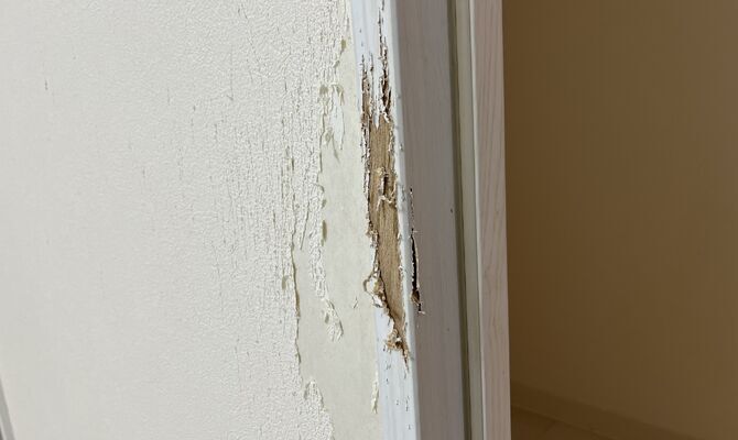 建具の傷補修はトータルリペアくさかにお任せください！札幌市、北広島市で承っております。